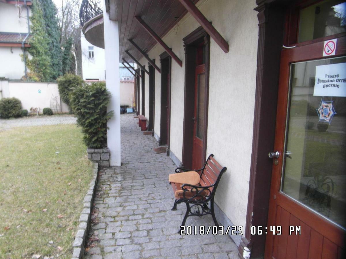Iwona Hostel - Budget Rooms With Private Bathrooms Sopot Exterior foto